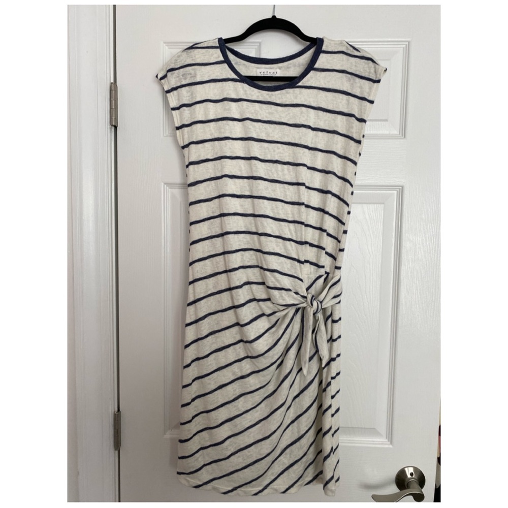 VELVET BY GRAHAM AND SPENCER STRIPE TIE DRESS